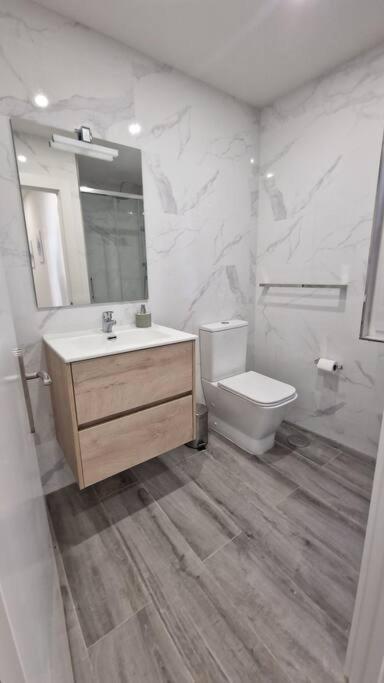 Apartamento Aires De Tineo 오비에도 외부 사진