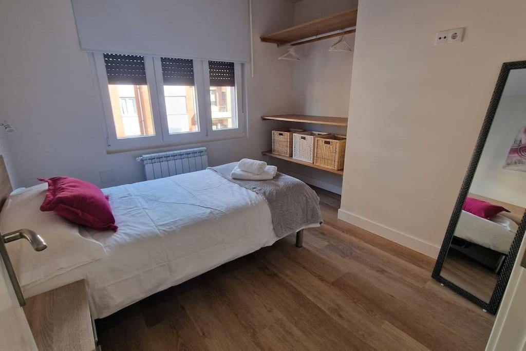 Apartamento Aires De Tineo 오비에도 외부 사진